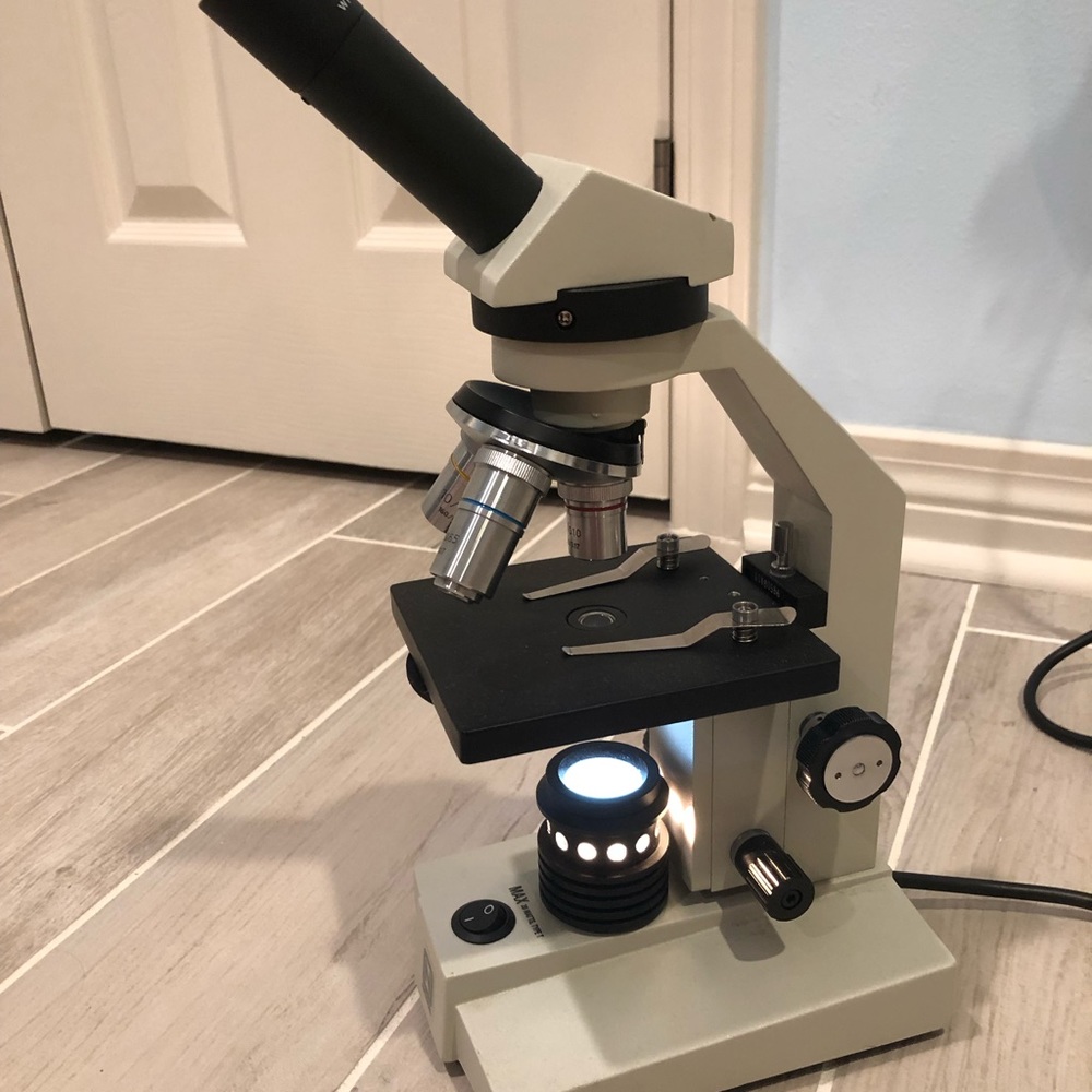 Microscope 🔬